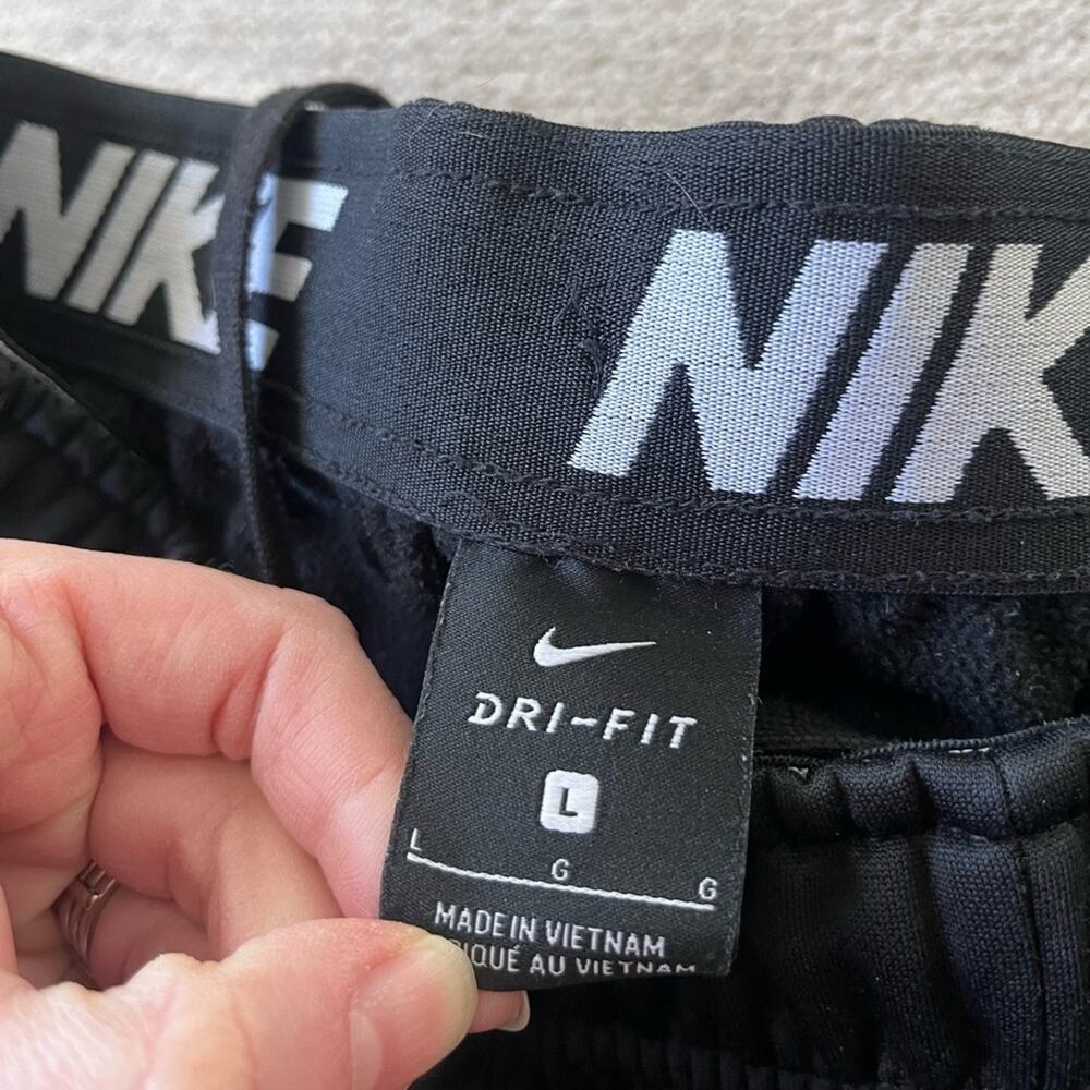 Nike Therma Training Pants Men L Lined Sweatpants Triple Black 800191-010 Swoosh - Picture 4 of 7